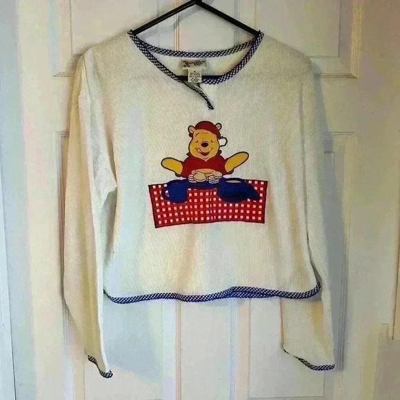 Vintage Disney Winnie the Pooh Picnic Hunny Checkered Thermal Long Sleeve Sz M - Picture 1 of 4